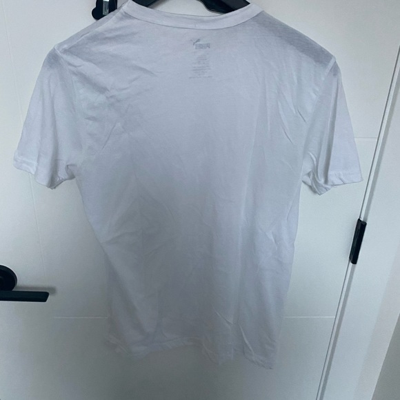 Puma size small men’s t-shirt - Picture 3 of 3